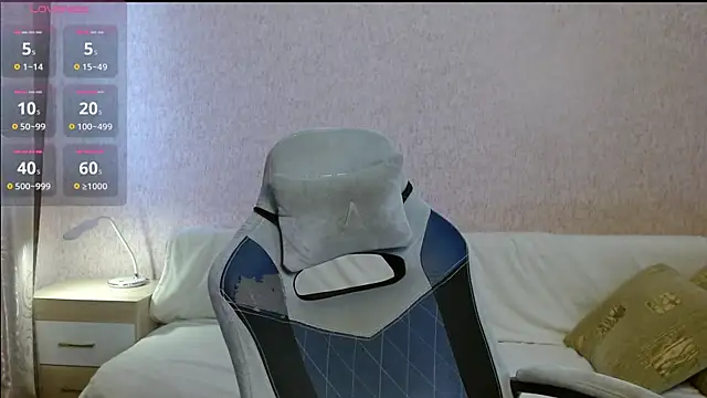 Aestheticguy101 online show from 10/24/25, 11:17