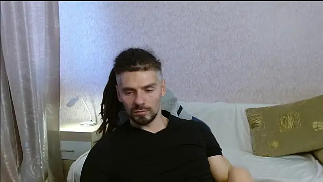 Aestheticguy101 online show from 10/26/25, 11:05