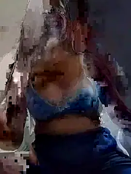 Snapshot of Ipsita-bold chatting on 05/07/26, 04:01 Ipsita-bold online show from 05/07/26, 04:01