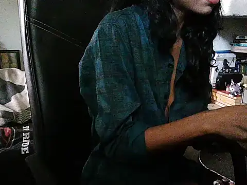 exude diya online show from 10/13/25, 04:56