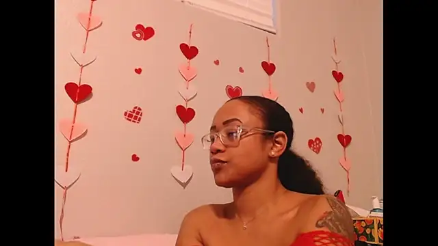 RylHoneyy online show from 02/15/26, 01:35