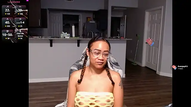RylHoneyy online show from 06/11/26, 02:33