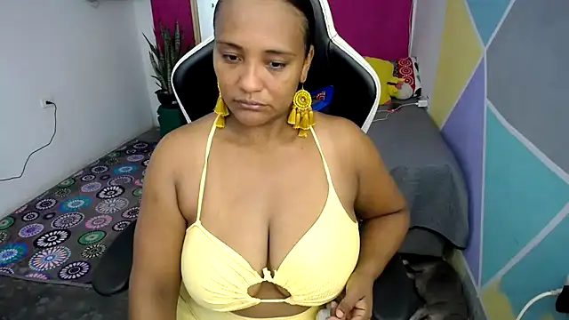 marysol83 online show from 02/09/25, 01:22