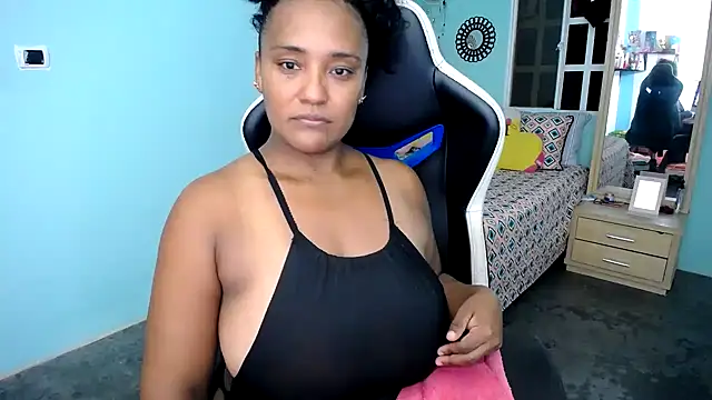 Snapshot of marysol83 chatting on 09/19/25, 02:57 marysol83 online show from 09/19/25, 02:57