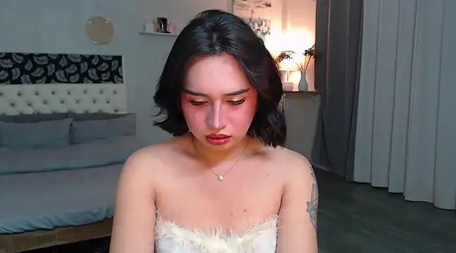 Snapshot of Sexysafarahh chatting on 02/11/25, 04:22 Sexysafarahh online show from 02/11/25, 04:22
