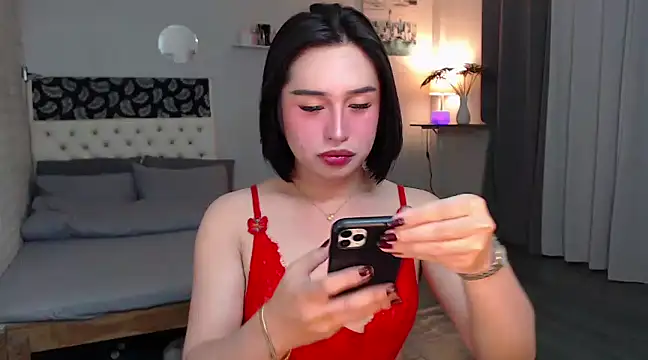 Snapshot of Sexysafarahh chatting on 02/20/25, 03:45 Sexysafarahh online show from 02/20/25, 03:45