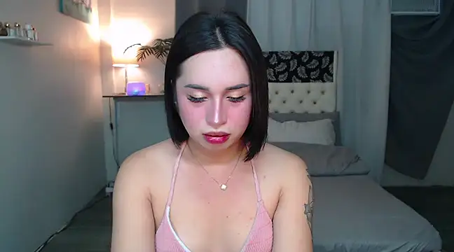 Snapshot of Sexysafarahh chatting on 03/19/25, 03:20 Sexysafarahh online show from 03/19/25, 03:20
