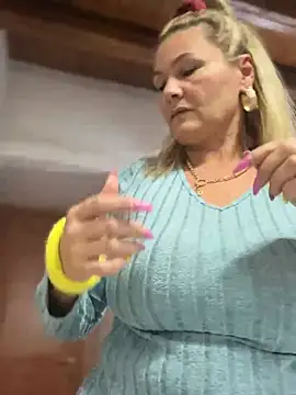 CRHYSTEL online show from 12/26/24, 11:54