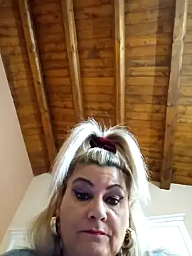 CRHYSTEL online show from 12/29/24, 02:21
