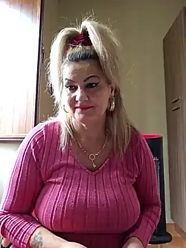 CRHYSTEL online show from 03/06/25, 12:19
