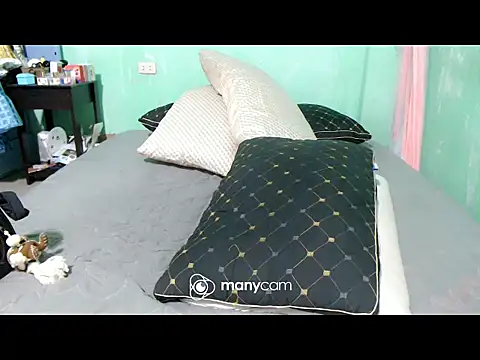 WantedSexslaves online show from 10/21/25, 12:28