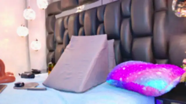 sarahgrey18 online show from 01/10/25, 05:34
