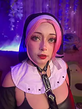 seraphine23 online show from 01/11/25, 10:51