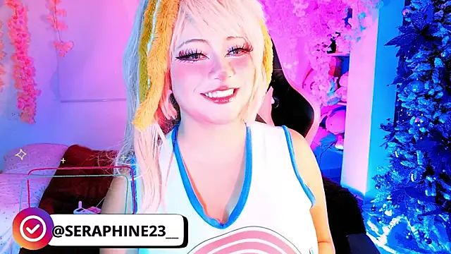 seraphine23 online show from 12/18/25, 03:12