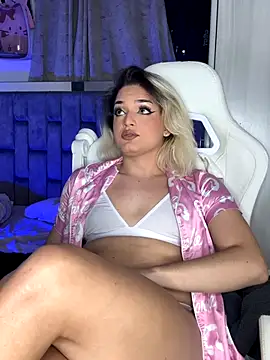 Snapshot of Sammons_ chatting on 12/02/25, 11:34 Sammons online show from 12/02/25, 11:34