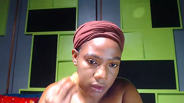 SexyAssDivaxxx online show from 02/28/25, 04:32