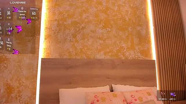 Snapshot of Alana_2916_ chatting on 09/26/25, 03:54 Alana 2916  online show from 09/26/25, 03:54