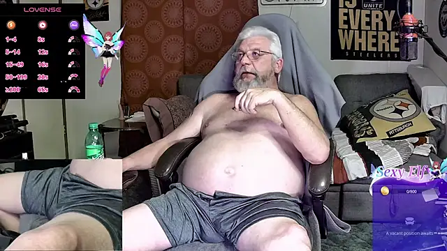 Snapshot of countrydomdaddy chatting on 01/16/25, 02:41 countrydomdaddy online show from 01/16/25, 02:41