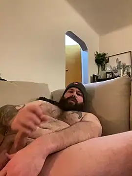 Snapshot of grizzlybearcody chatting on 01/03/25, 03:27 grizzlybearcody online show from 01/03/25, 03:27