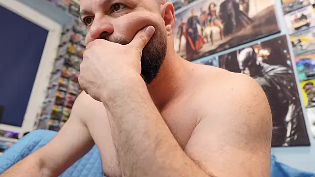 Muscle Bear online show from 04/25/26, 06:38