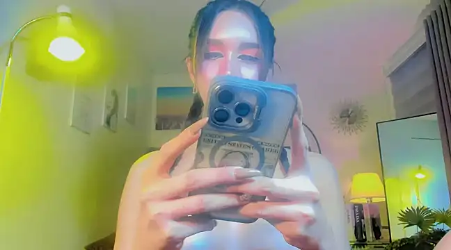 Snapshot of Addison__Lee chatting on 12/01/24, 10:53 Addison Lee online show from 12/01/24, 10:53