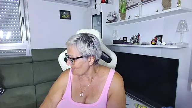 Selenna57 online show from 06/17/26, 11:45