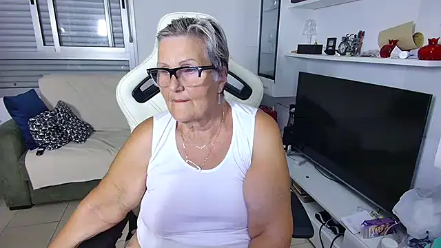 Selenna57 online show from 06/25/26, 05:17