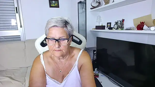 Selenna57 online show from 07/01/26, 05:23