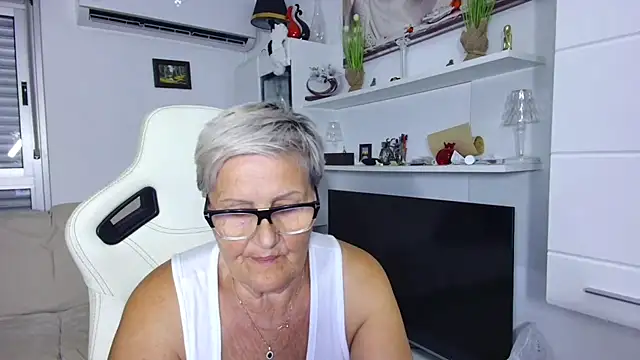 Selenna57 online show from 07/03/26, 05:19