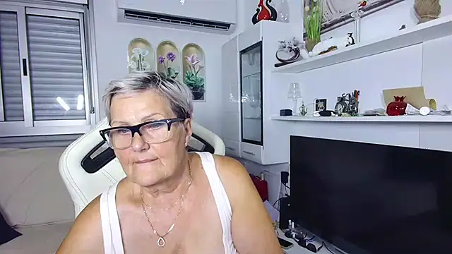 Selenna57 online show from 07/16/26, 05:30