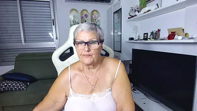 Selenna57 online show from 07/19/26, 05:16