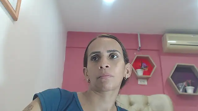 Amber Moore online show from 09/23/25, 10:02