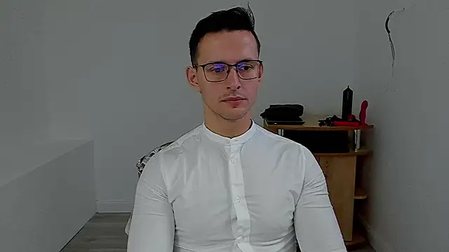 sexxymuscles4u online show from 12/02/24, 07:36