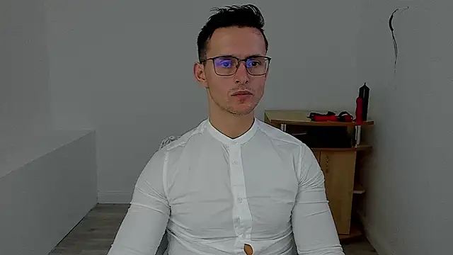 sexxymuscles4u online show from 12/02/24, 12:29