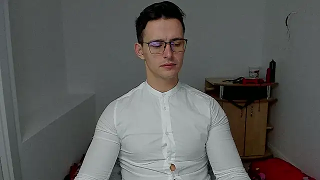 sexxymuscles4u online show from 01/09/25, 07:10