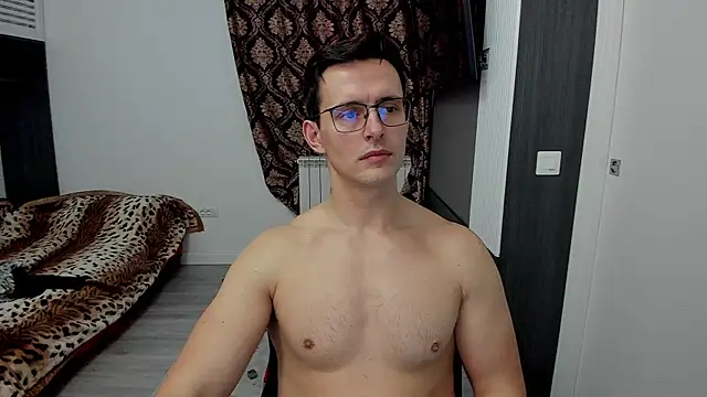 sexxymuscles4u online show from 02/03/25, 01:30
