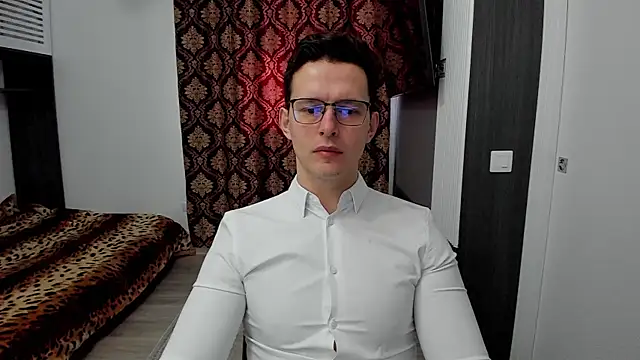 sexxymuscles4u online show from 03/10/25, 08:59