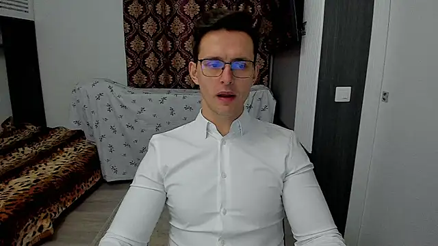 sexxymuscles4u online show from 03/11/25, 04:51