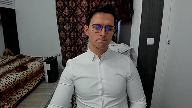sexxymuscles4u online show from 03/12/25, 12:26