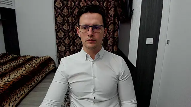 sexxymuscles4u online show from 03/13/25, 08:26