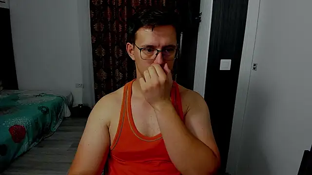 sexxymuscles4u online show from 09/13/25, 09:53