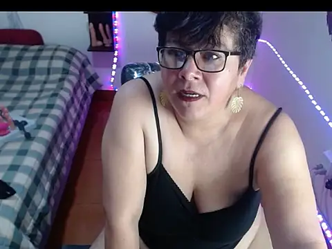 angelitolove727 online show from 07/21/26, 07:49