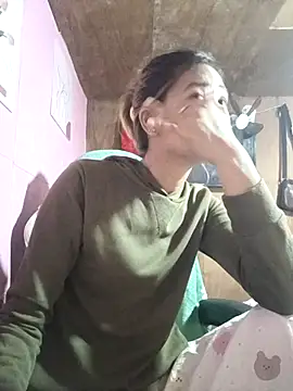 Cutie body11 online show from 11/12/25, 12:00