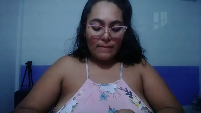 sirena 15 online show from 06/15/26, 04:58