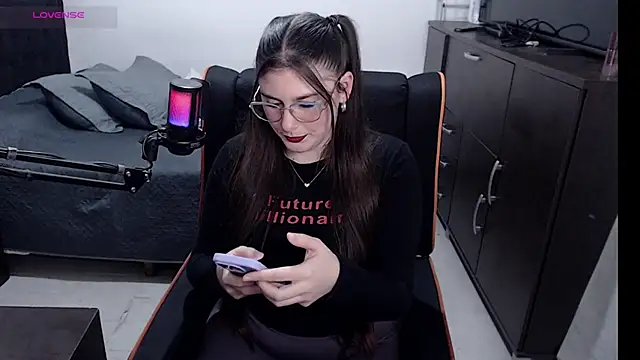 Snapshot of xxbbtaa chatting on 06/18/26, 01:39 xxbbtaa online show from 06/18/26, 01:39