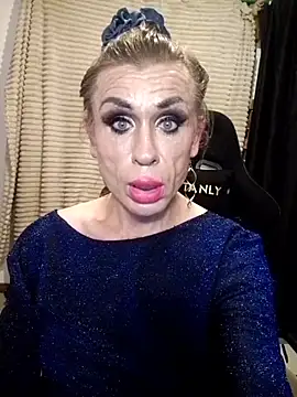 Snapshot of lilianashemale chatting on 10/08/25, 10:51 lilianashemale online show from 10/08/25, 10:51