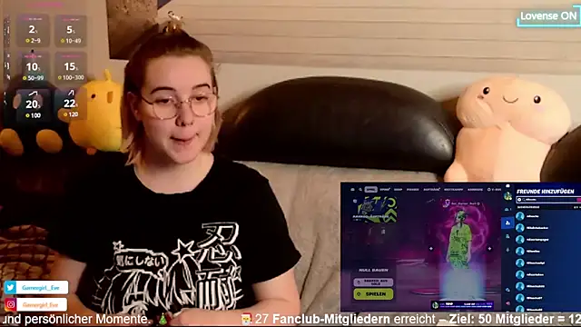Snapshot of GamerGirl_Eve chatting on 12/28/24, 07:01 GamerGirl Eve online show from 12/28/24, 07:01