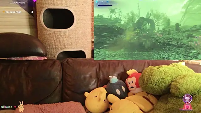 Snapshot of GamerGirl_Eve chatting on 11/06/25, 07:15 GamerGirl Eve online show from 11/06/25, 07:15