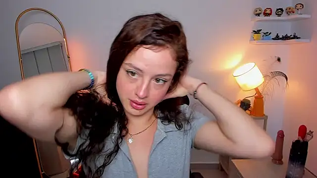 Snapshot of Cassandra_Caiin chatting on 10/02/25, 12:01 Cassandra Caiin online show from 10/02/25, 12:01