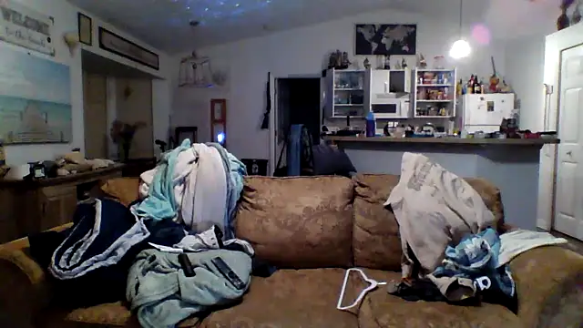 Snapshot of Yankeedave420 chatting on 01/19/25, 05:05 Yankeedave420 online show from 01/19/25, 05:05